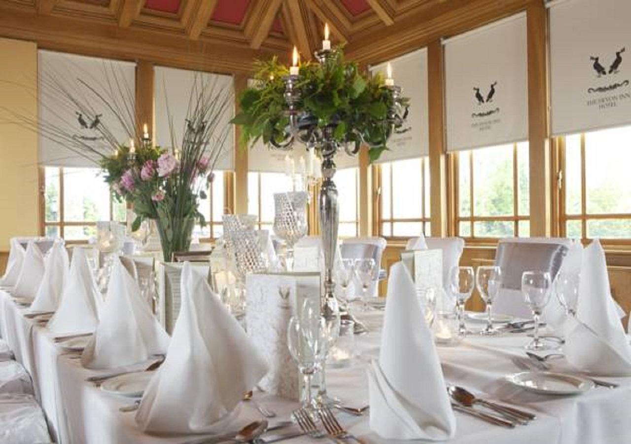 Devon Inn Hotel Templeglantine Village Exterior photo